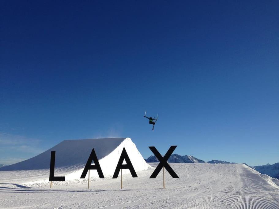 Modern Laax Apt, Swimming Pools, Wellness & Tennis ภายนอก รูปภาพ